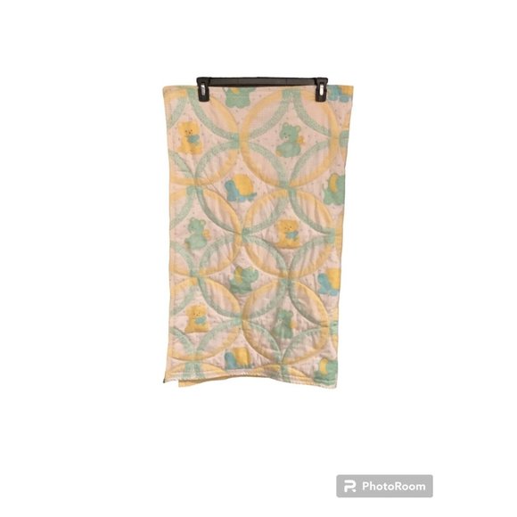 Handcrafted Baby Quilt 33 1/2 x 40" Green Yellow Animal Turtle Elephant Bear Cat - Picture 4 of 4